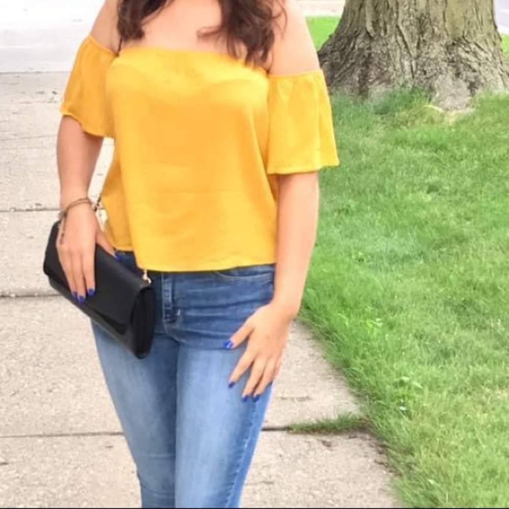 Mustard top